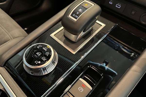 2025 Mitsubishi Outlander Black Edition ZM