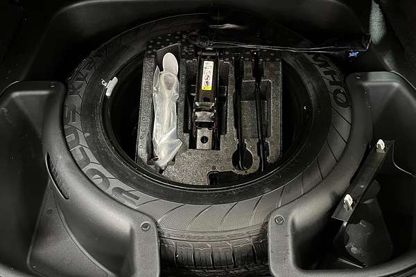 2013 Jeep Grand Cherokee Laredo WK MY2013