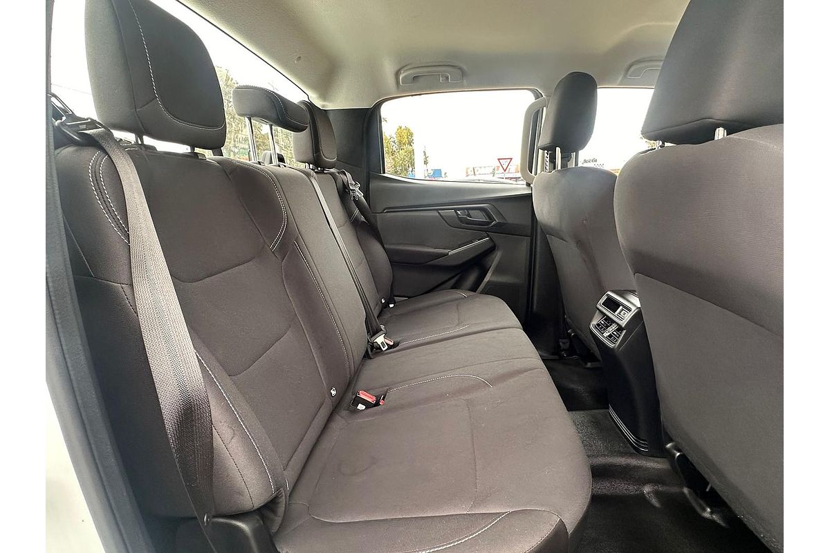 2023 Isuzu D-MAX SX 4X4
