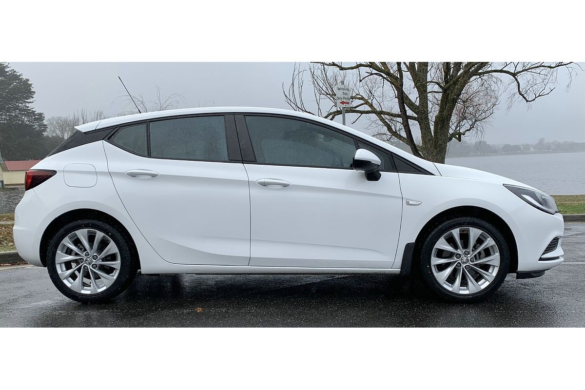 2018 Holden Astra R+ BK