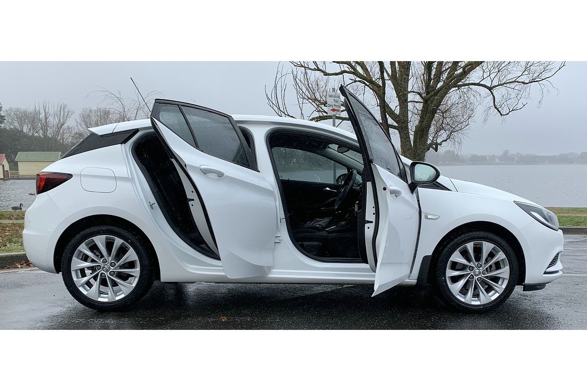 2018 Holden Astra R+ BK