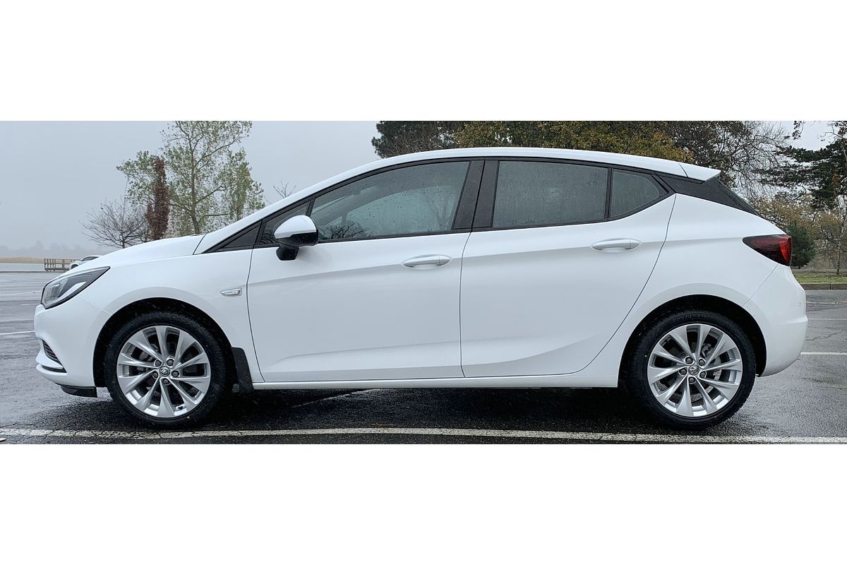 2018 Holden Astra R+ BK