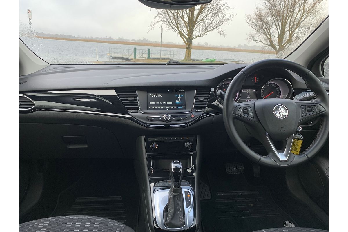2018 Holden Astra R+ BK