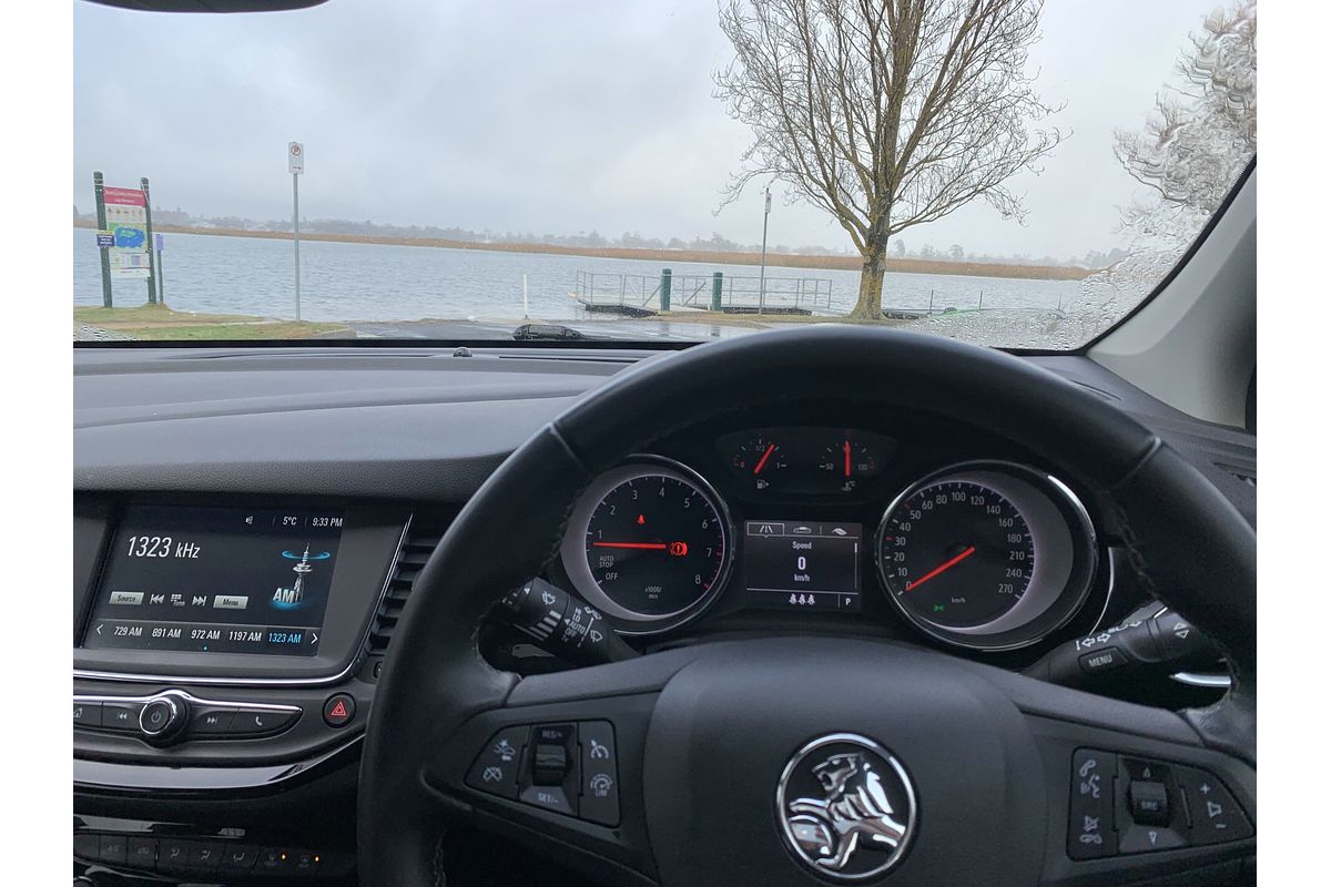 2018 Holden Astra R+ BK