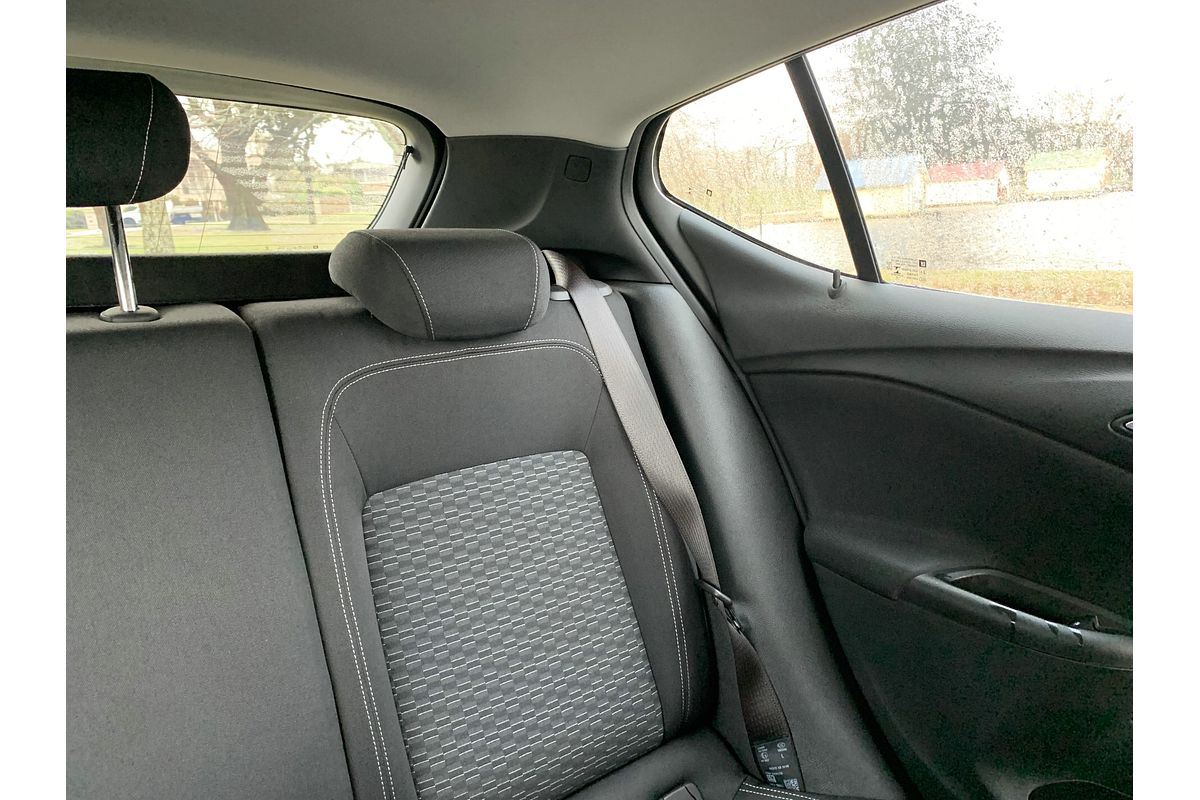 2018 Holden Astra R+ BK