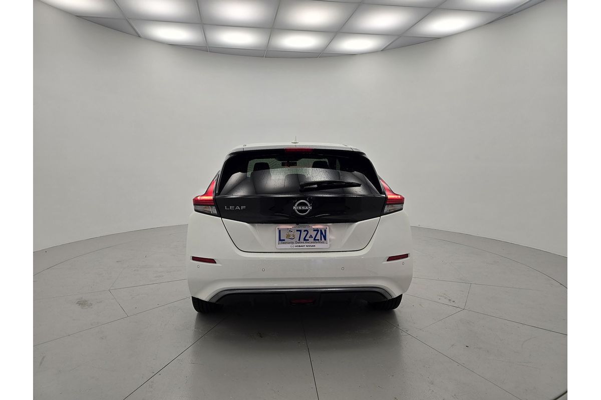 2024 Nissan LEAF ZE1