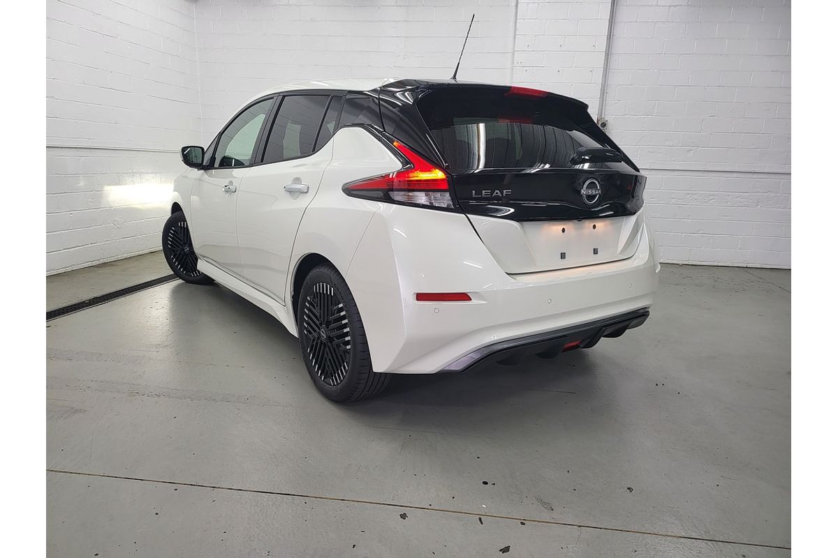 2024 Nissan LEAF ZE1