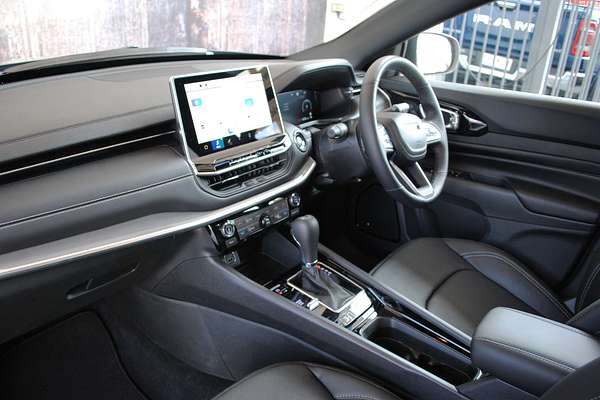 2023 Jeep Compass S-Limited M6