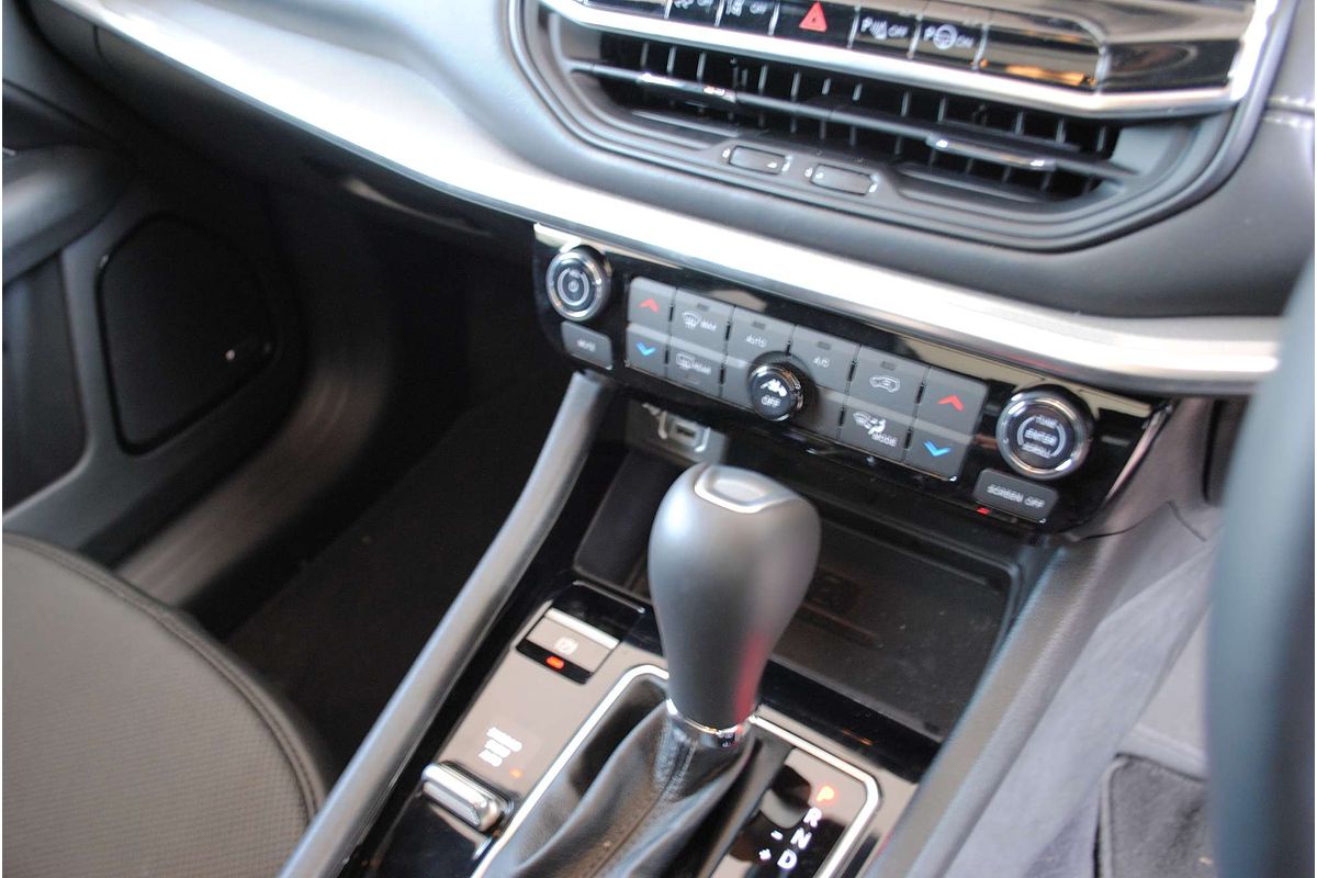 2023 Jeep Compass S-Limited M6