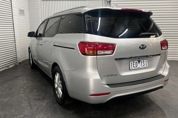 2015 Kia Carnival Si YP