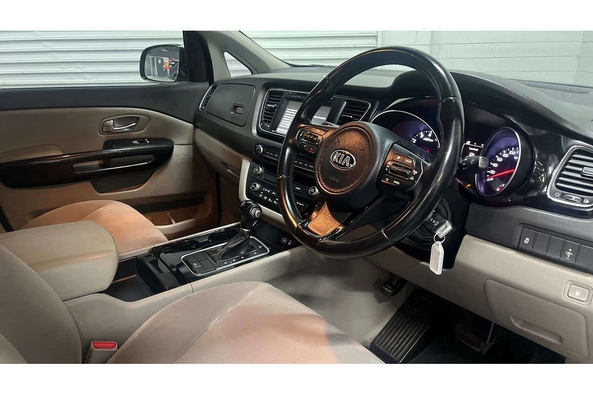 2015 Kia Carnival Si YP