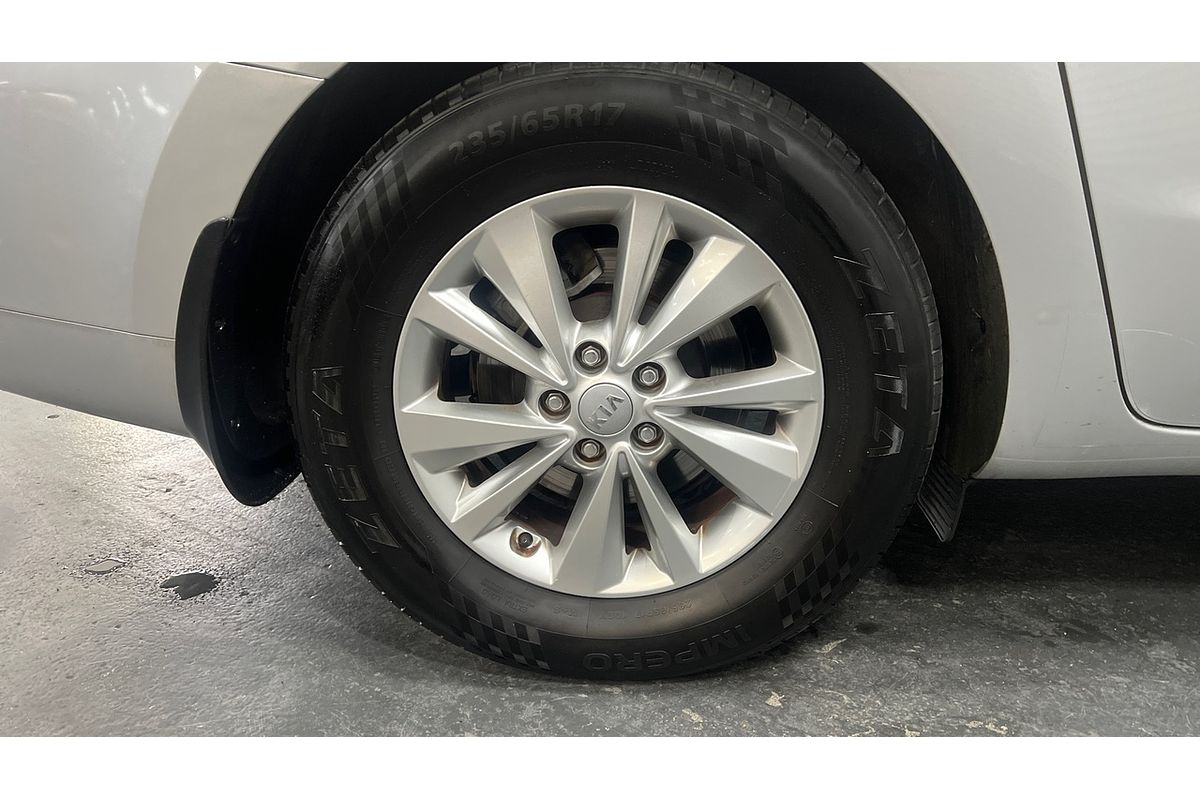 2015 Kia Carnival Si YP