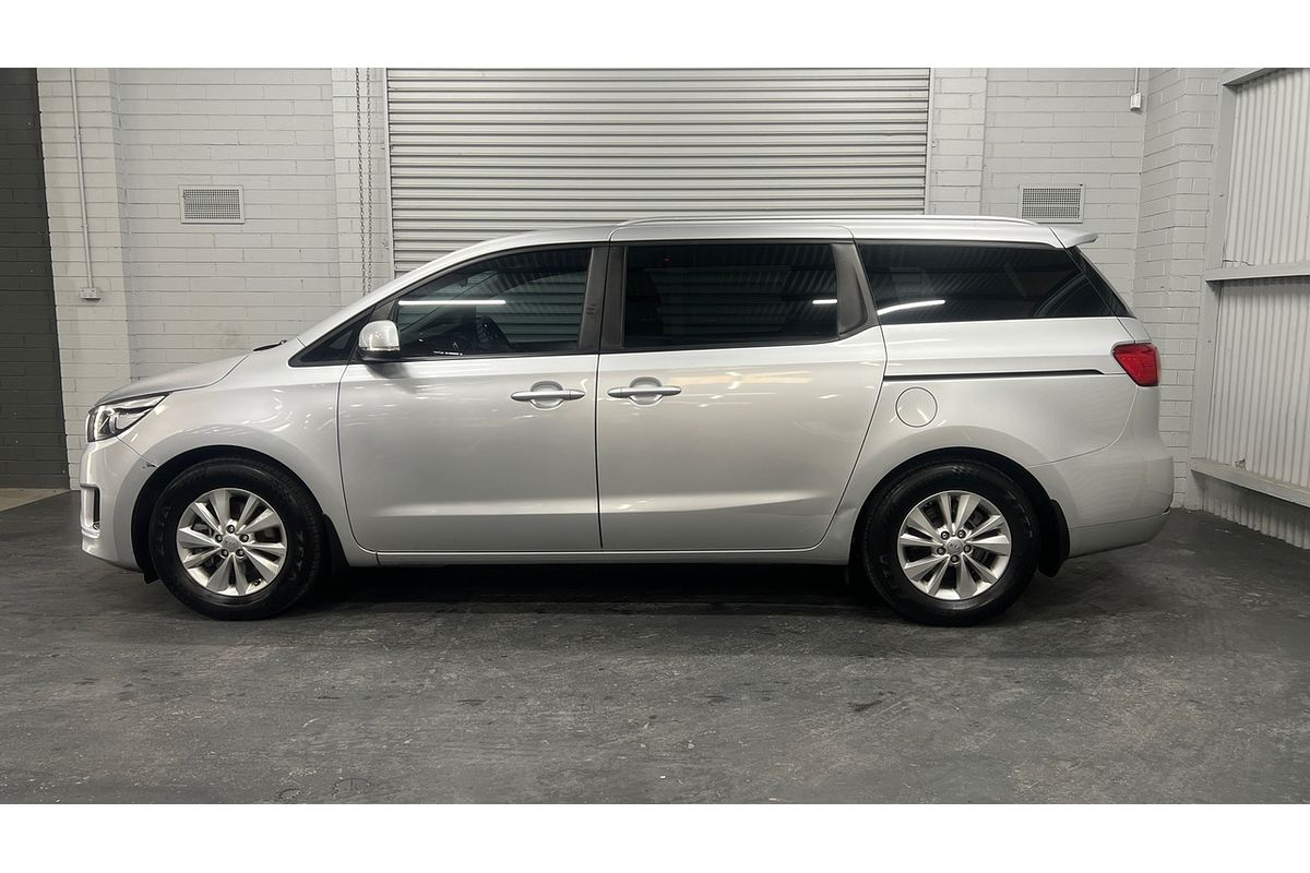 2015 Kia Carnival Si YP