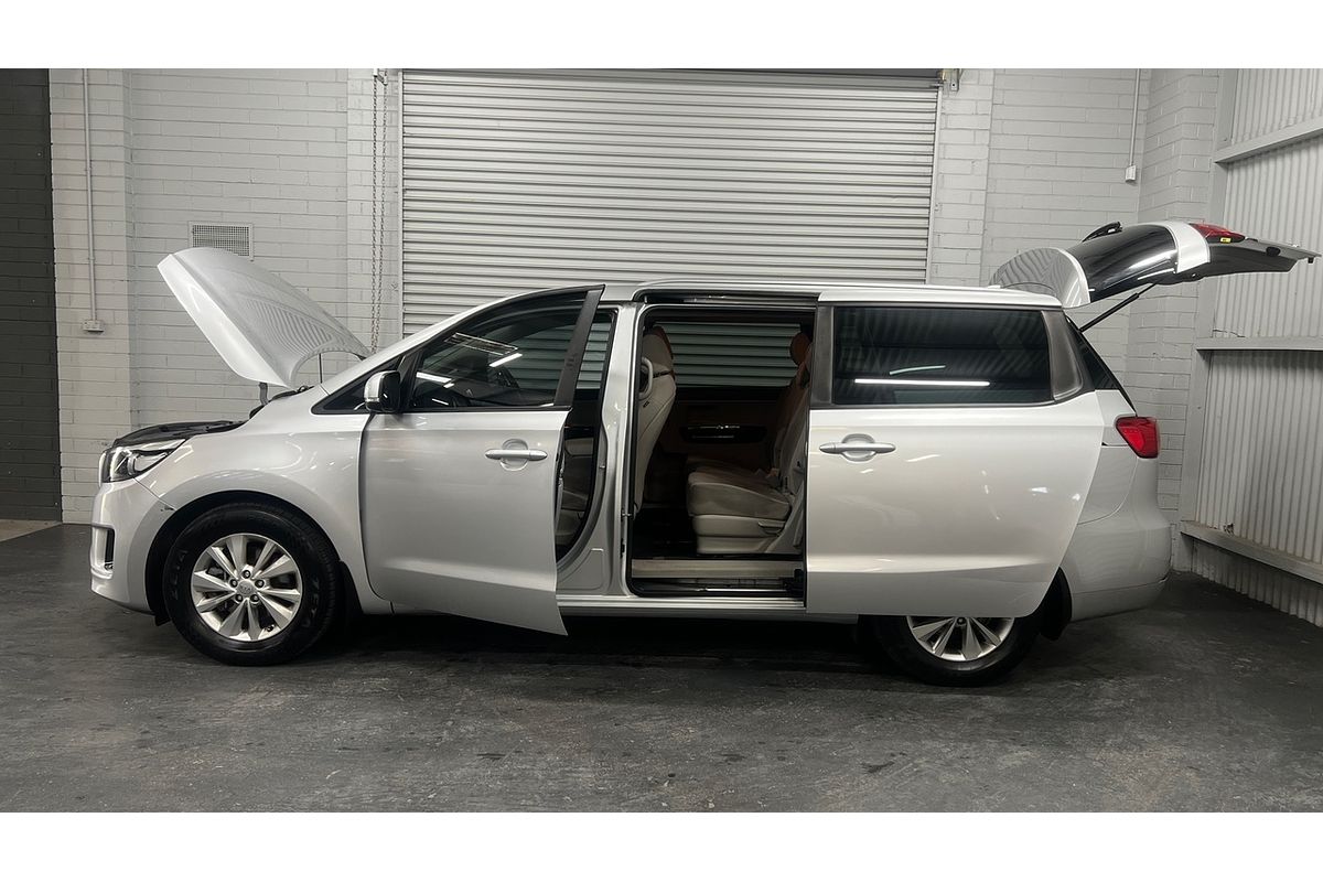 2015 Kia Carnival Si YP