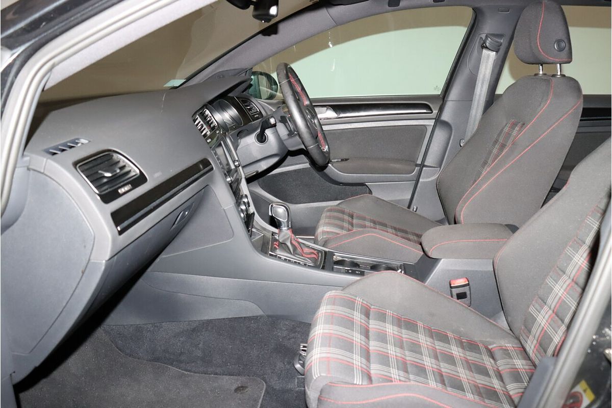2016 Volkswagen Golf GTI 7