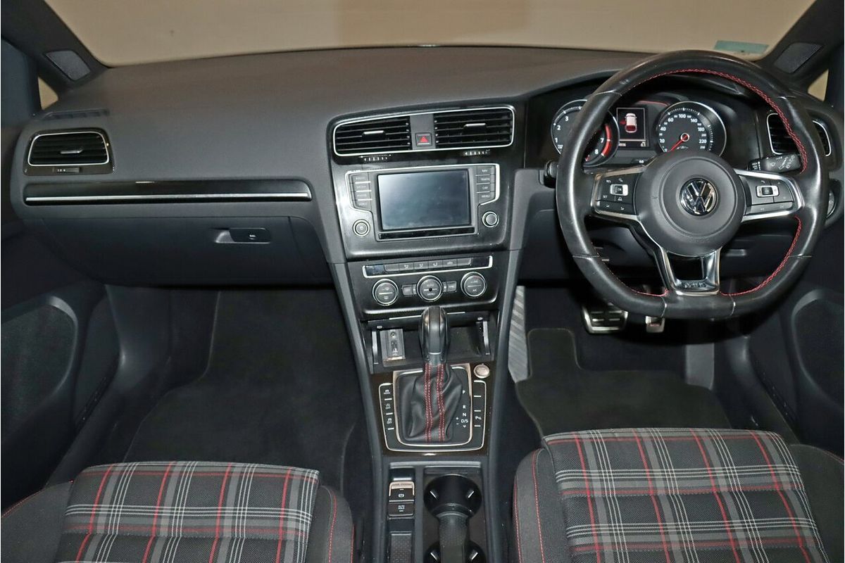 2016 Volkswagen Golf GTI 7