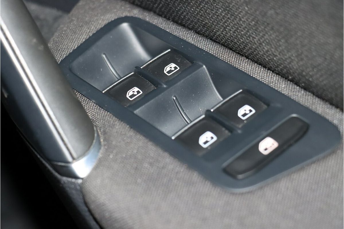 2016 Volkswagen Golf GTI 7