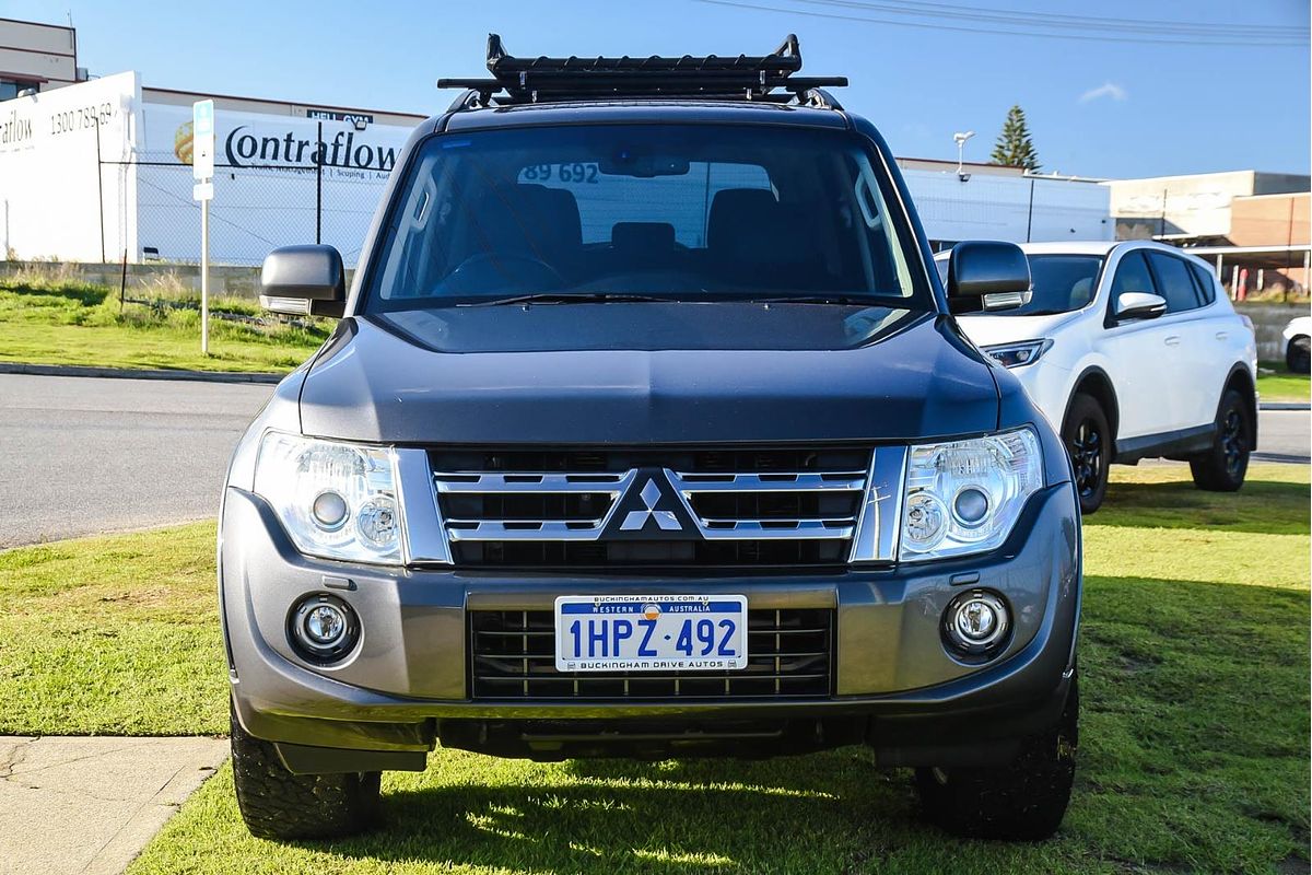 2014 Mitsubishi Pajero VR-X NW