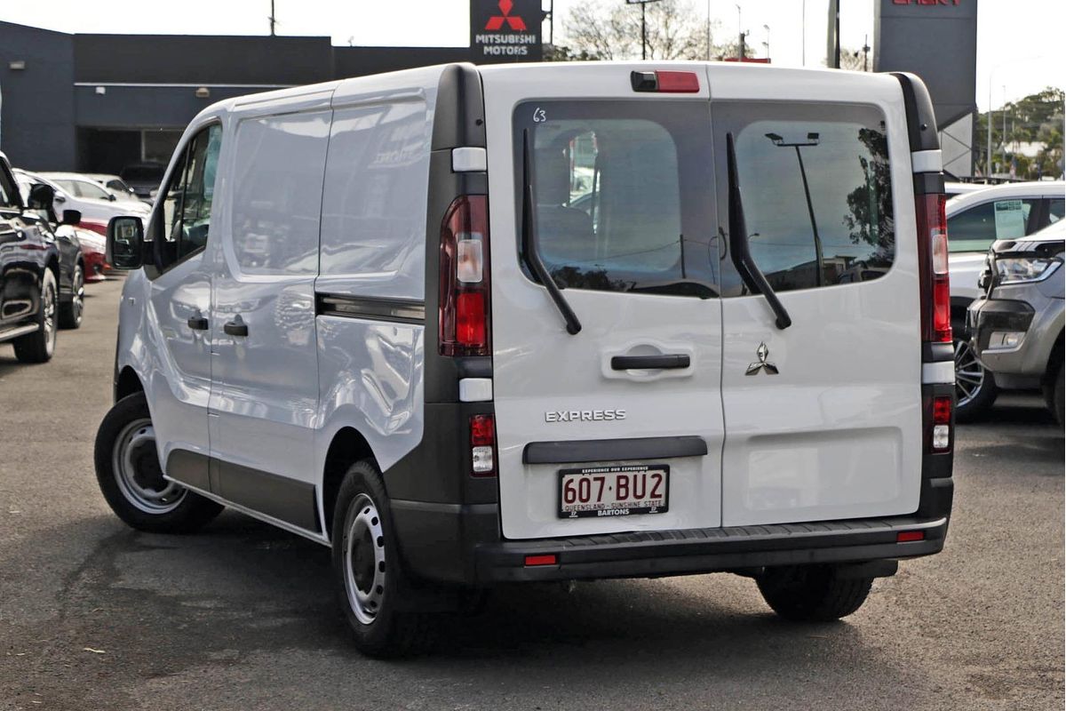 2020 Mitsubishi Express GLX SN