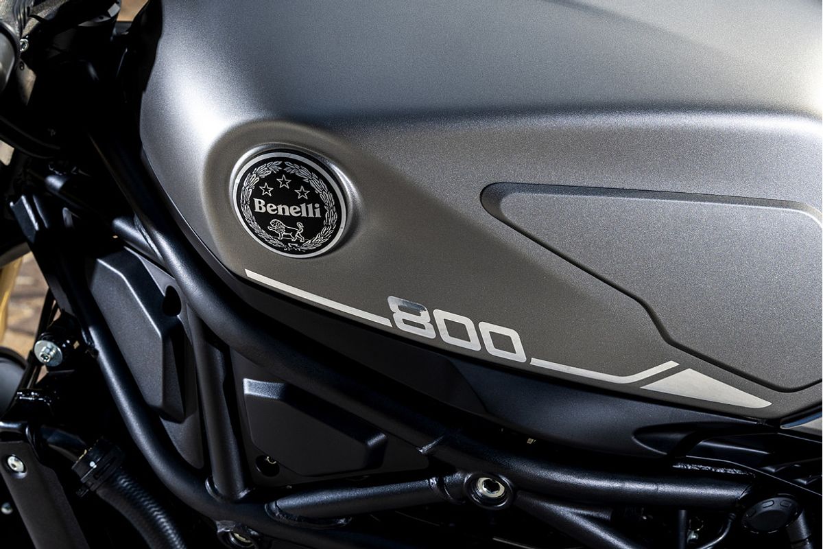 2024 Benelli Leoncino 800