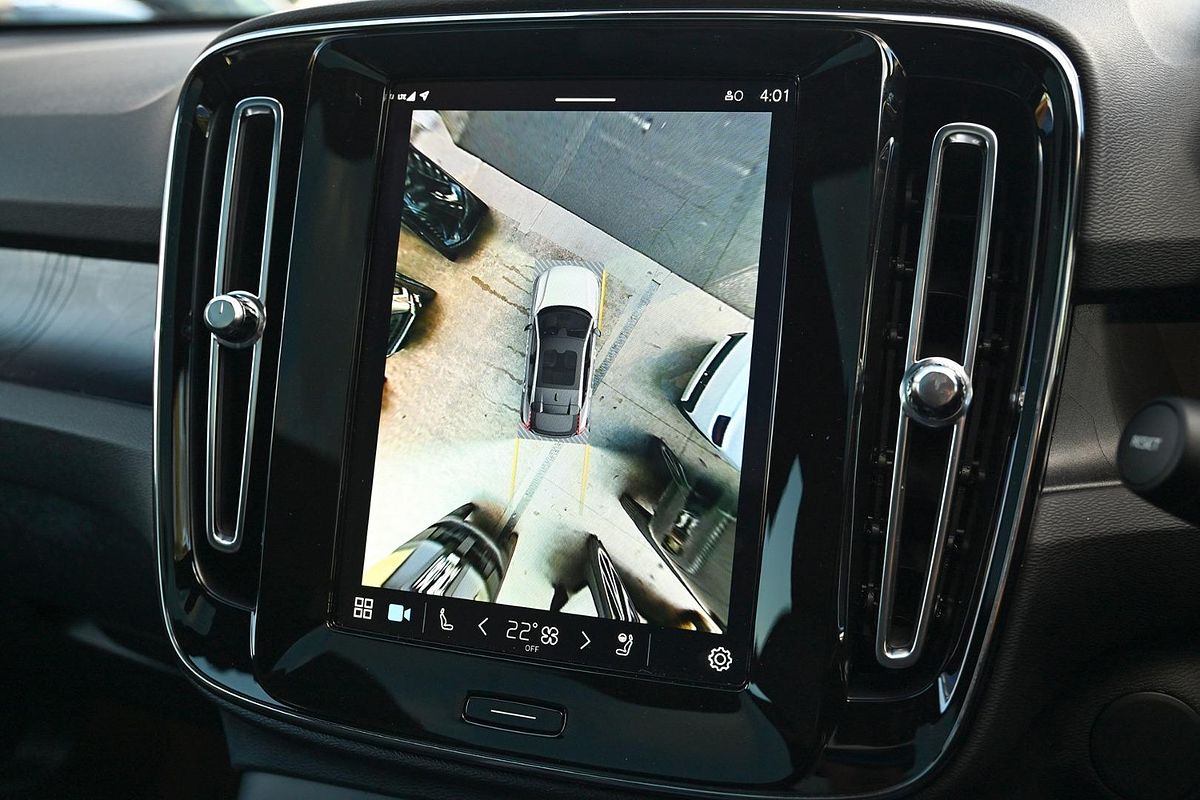2024 Volvo C40 Recharge Twin