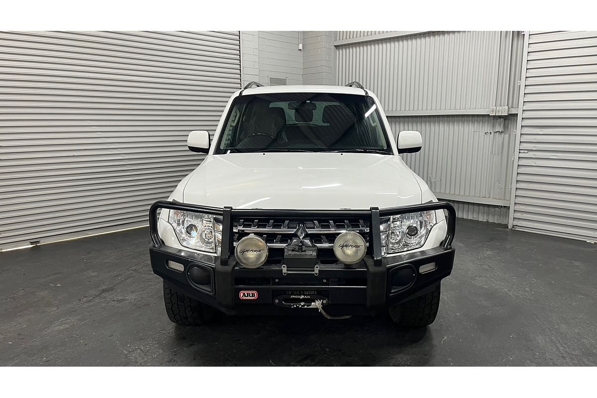 2016 Mitsubishi Pajero GLX NX