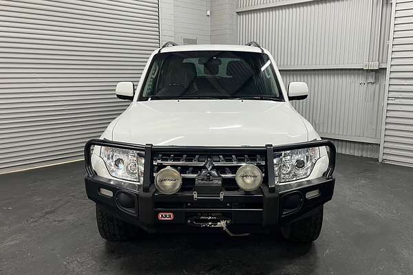 2016 Mitsubishi Pajero GLX NX