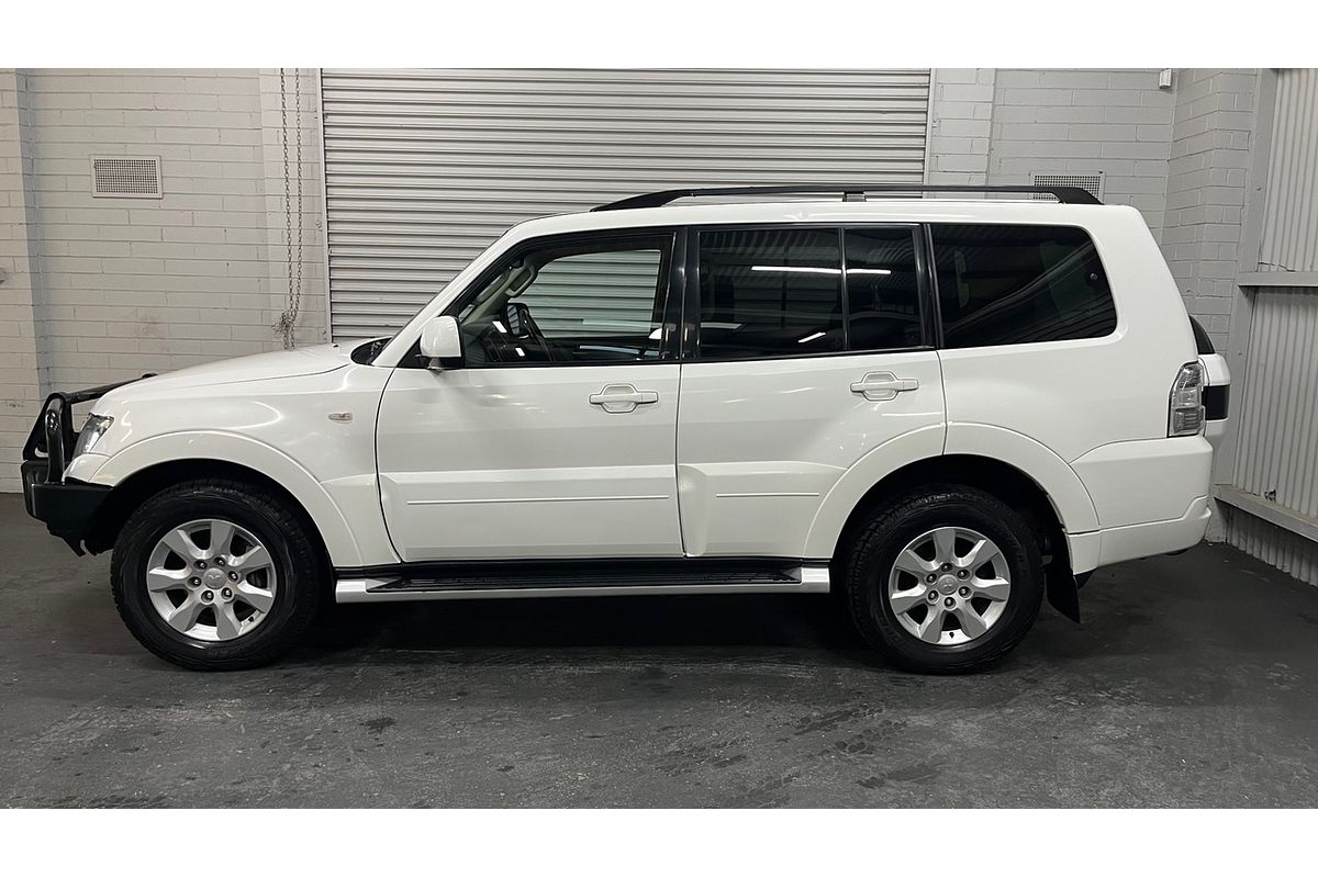 2016 Mitsubishi Pajero GLX NX