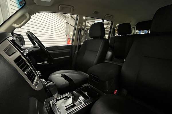 2016 Mitsubishi Pajero GLX NX