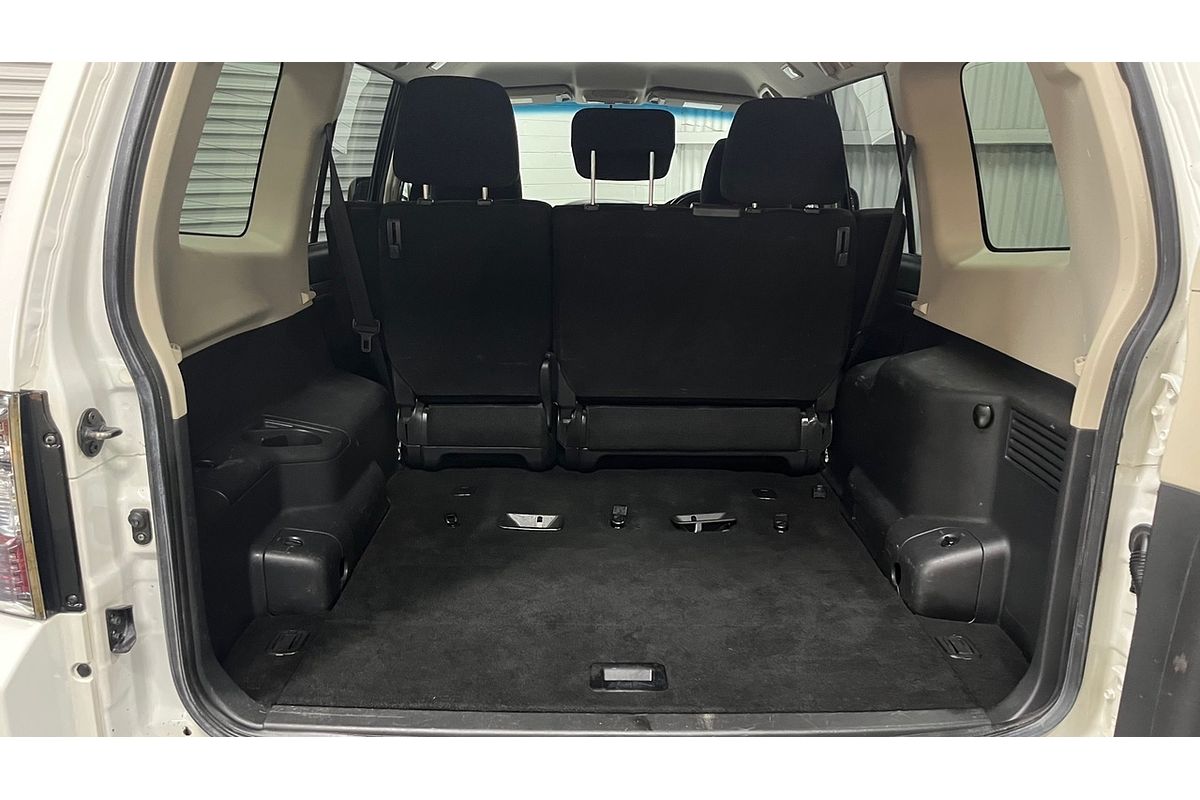 2016 Mitsubishi Pajero GLX NX