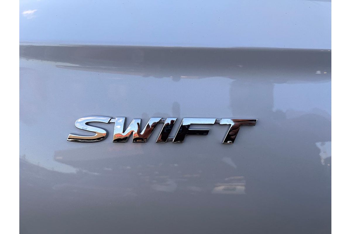 2024 Suzuki Swift Hybrid GLX UZ