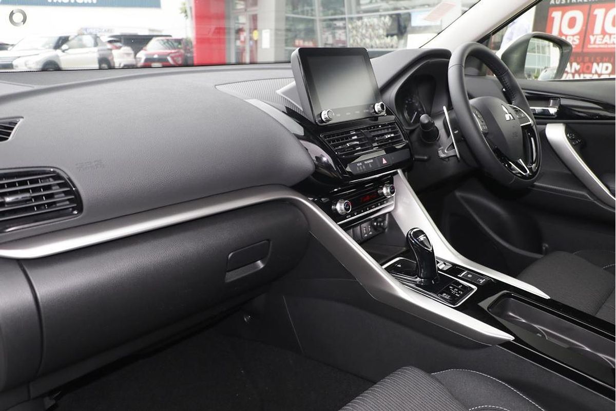 2024 Mitsubishi Eclipse Cross PHEV ES YB