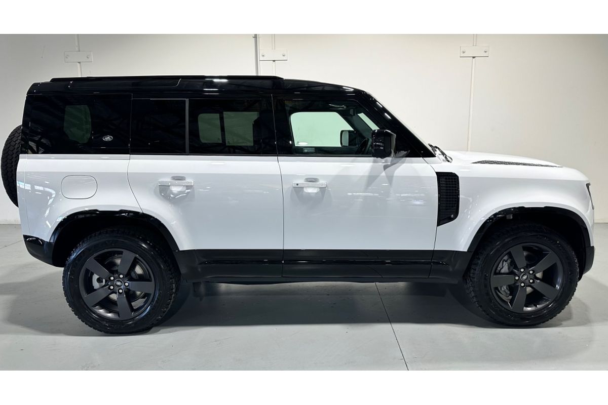 2024 Land Rover Defender 110 P400e X-Dynamic SE L663