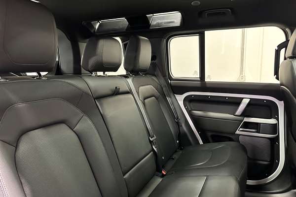 2024 Land Rover Defender 110 P400e X-Dynamic SE L663