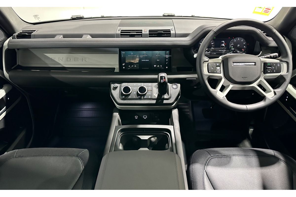 2024 Land Rover Defender 110 P400e X-Dynamic SE L663