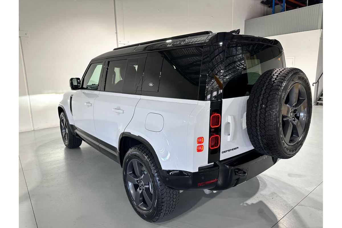 2024 Land Rover Defender 110 P400e X-Dynamic SE L663