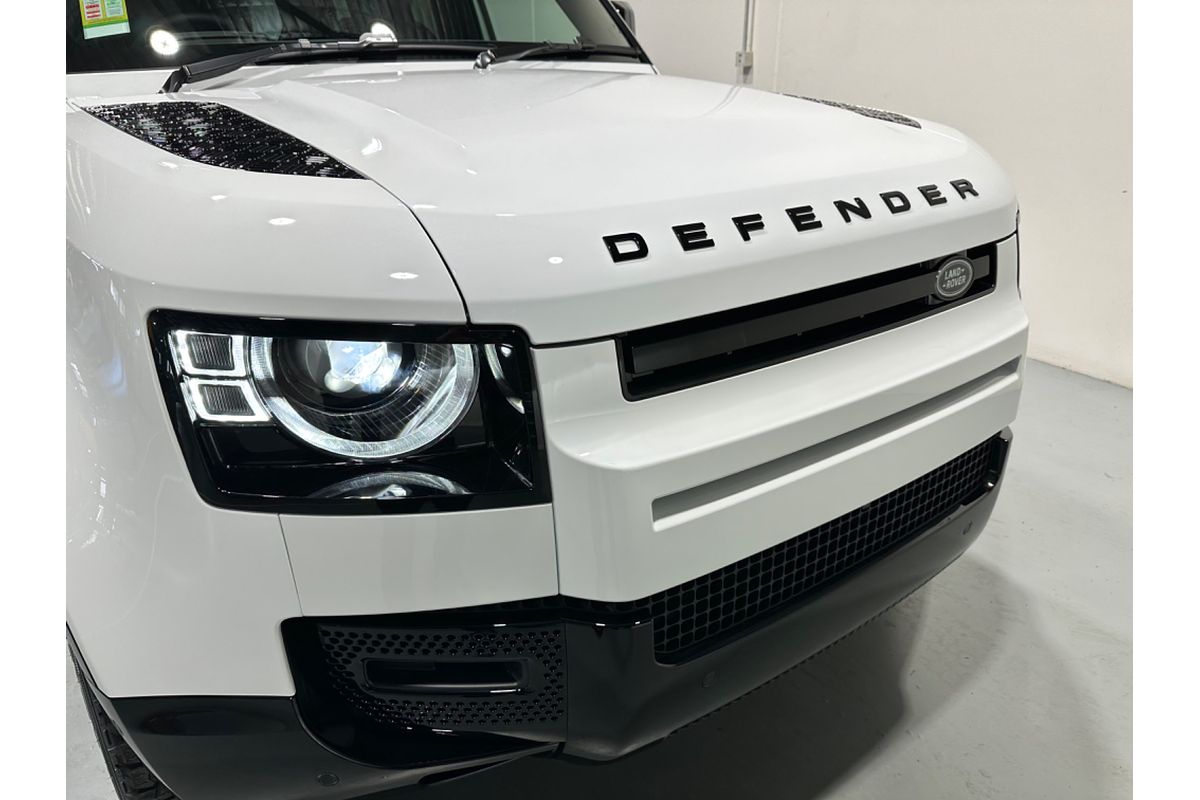 2024 Land Rover Defender 110 P400e X-Dynamic SE L663