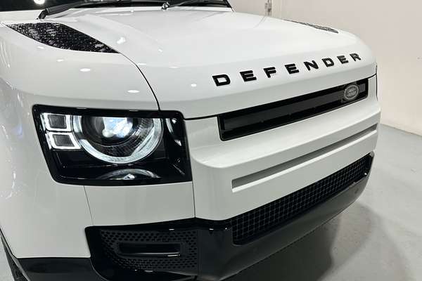 2024 Land Rover Defender 110 P400e X-Dynamic SE L663