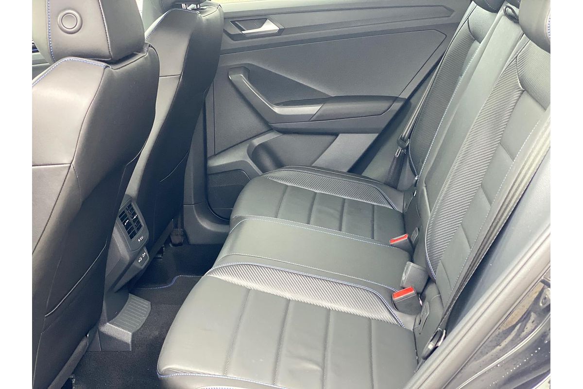 2023 Volkswagen T-Roc R D11