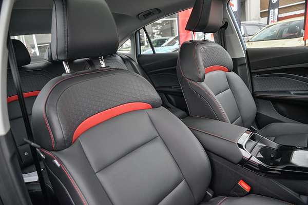 2024 MG MG5 Essence