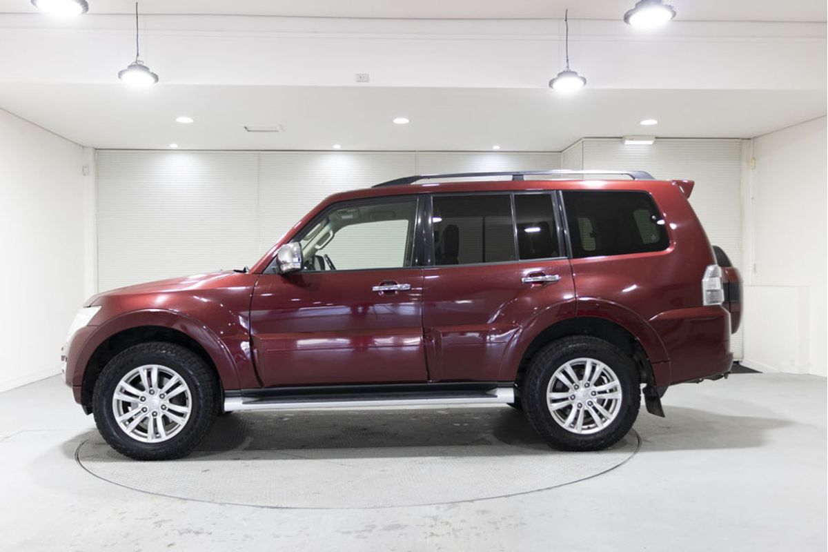 2015 Mitsubishi PAJERO GLS NX