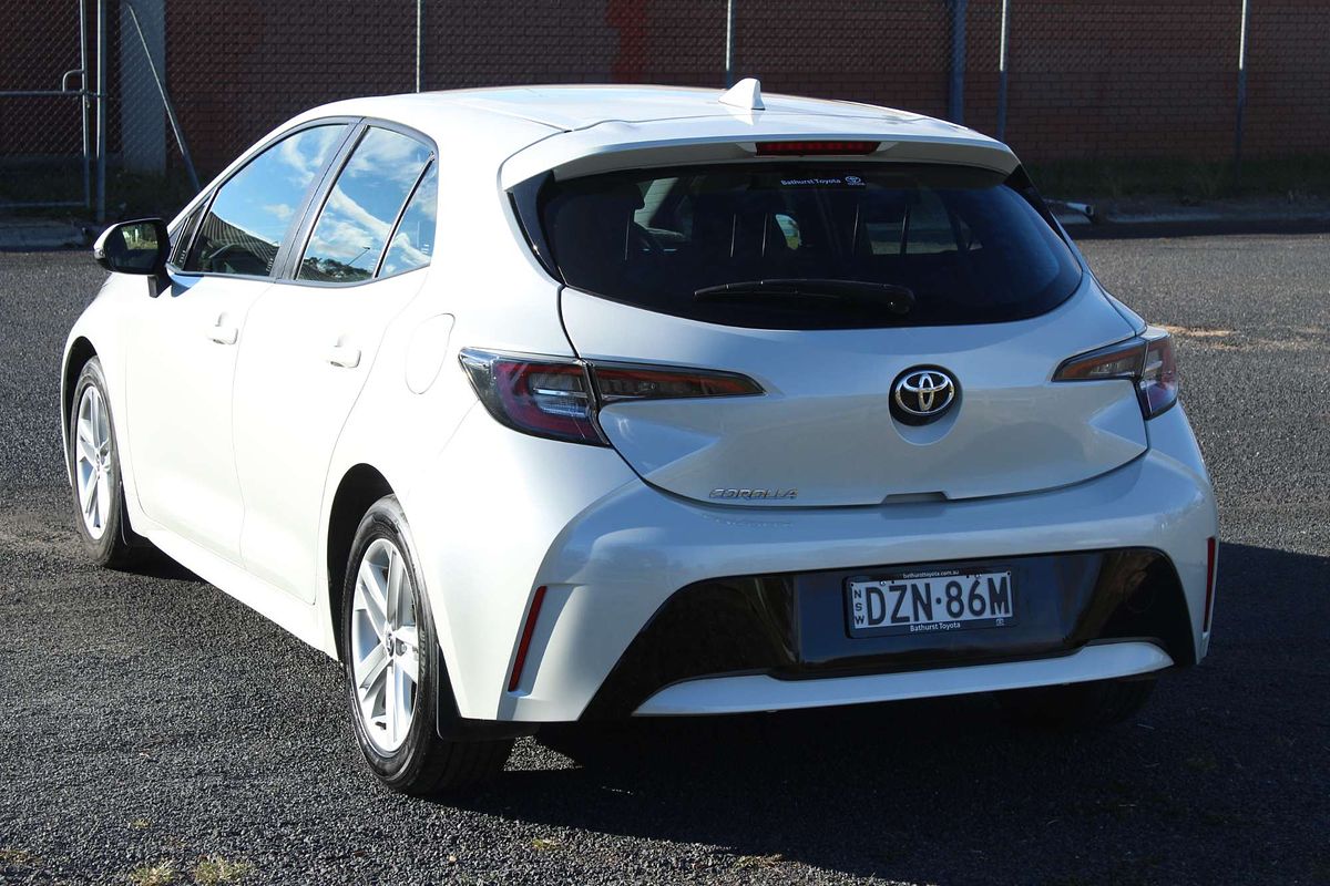 2018 Toyota Corolla Ascent Sport MZEA12R