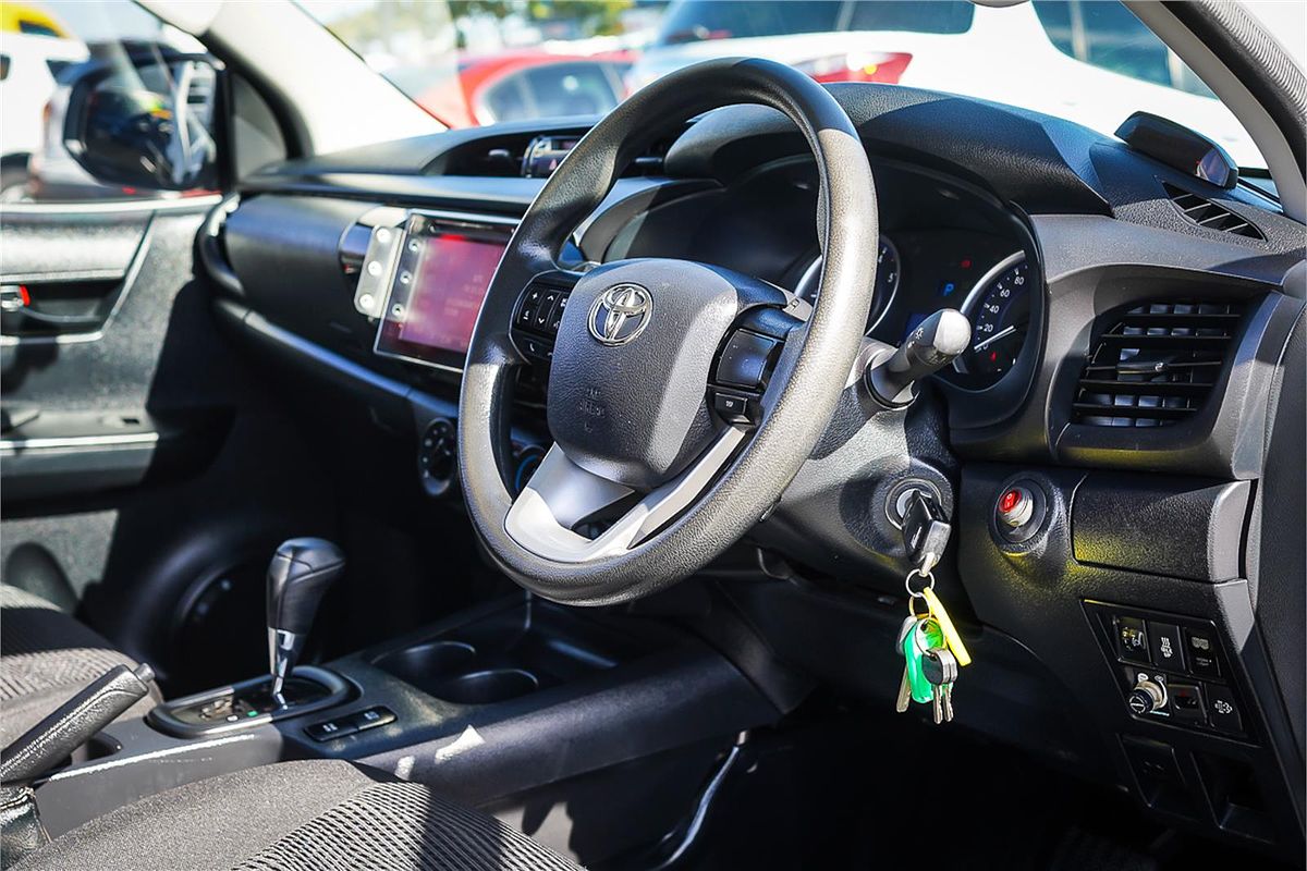 2019 Toyota Hilux SR GUN126R 4X4