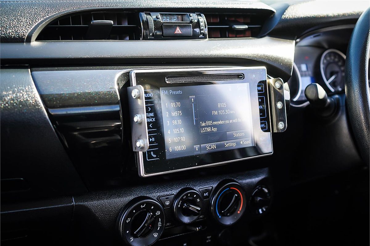 2019 Toyota Hilux SR GUN126R 4X4