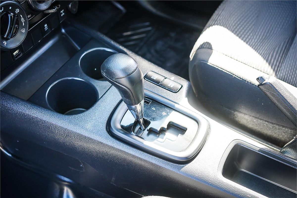 2019 Toyota Hilux SR GUN126R 4X4
