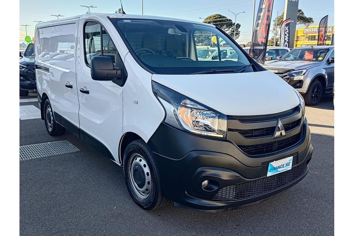 2021 Mitsubishi Express GLX SN