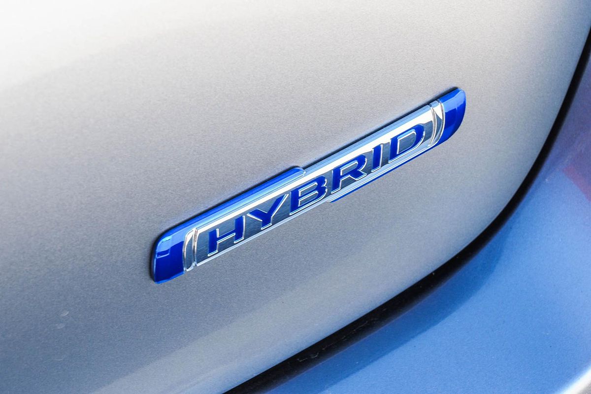 2024 Suzuki Swift Hybrid UZ