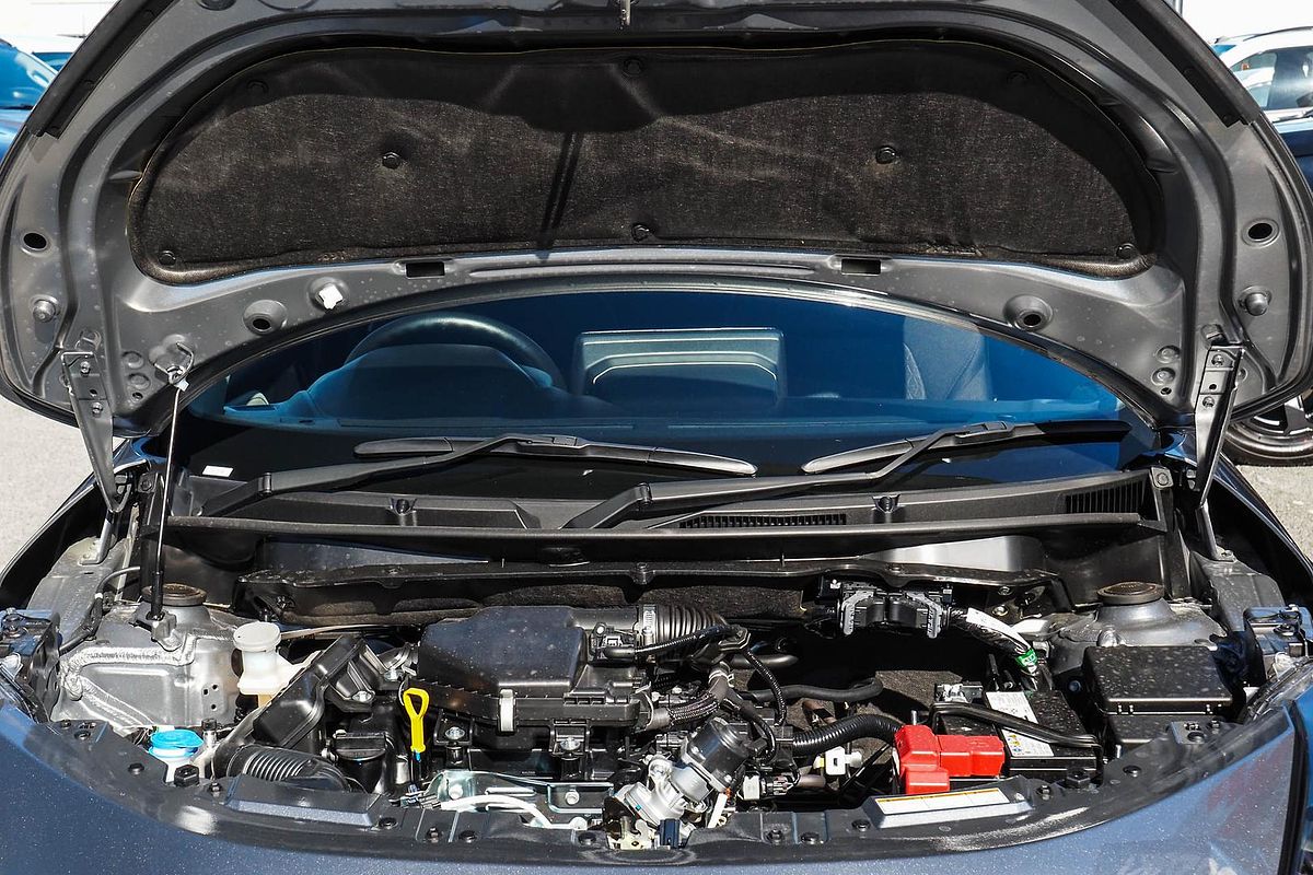 2024 Suzuki Swift Hybrid UZ