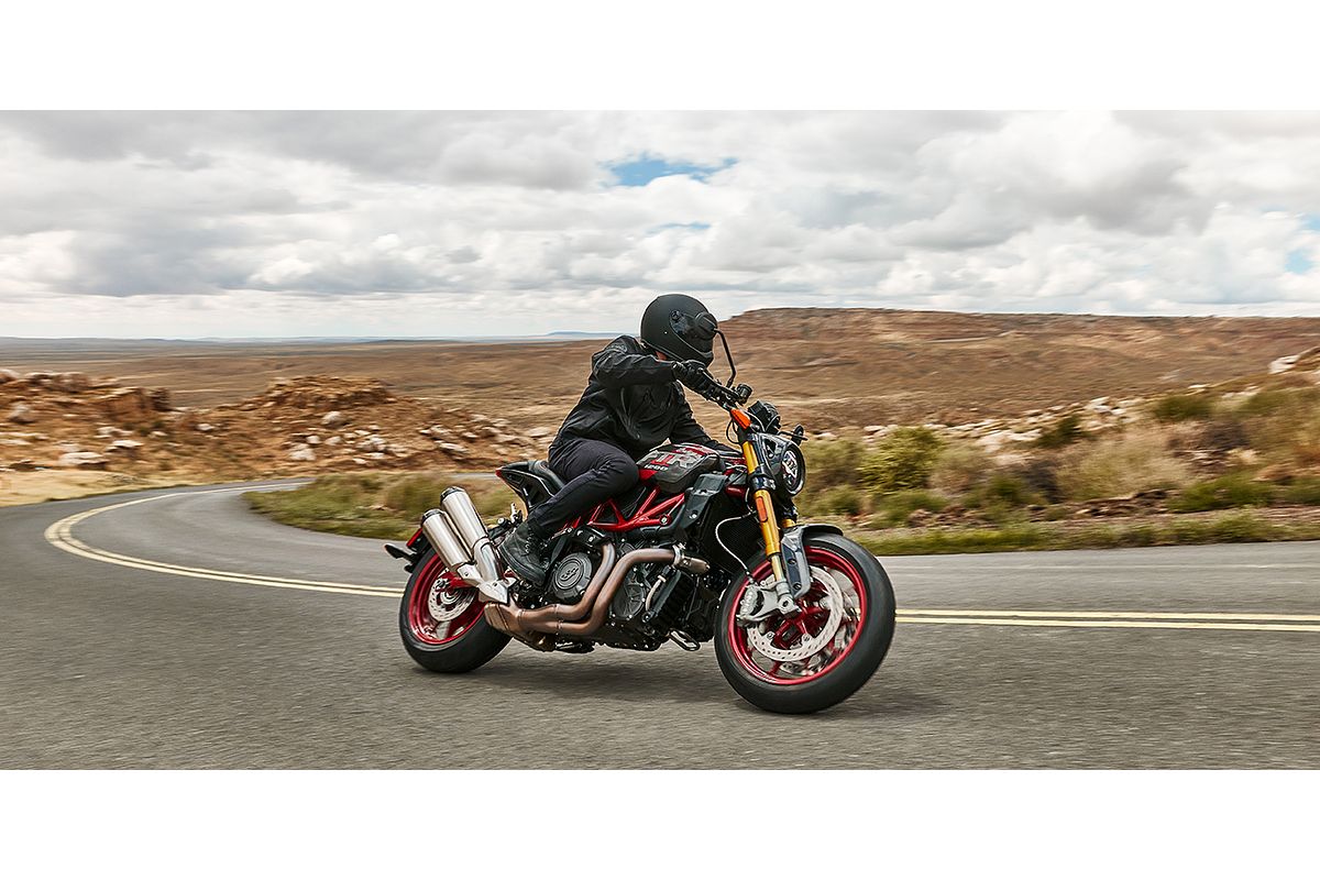 2024 Indian FTR R Carbon