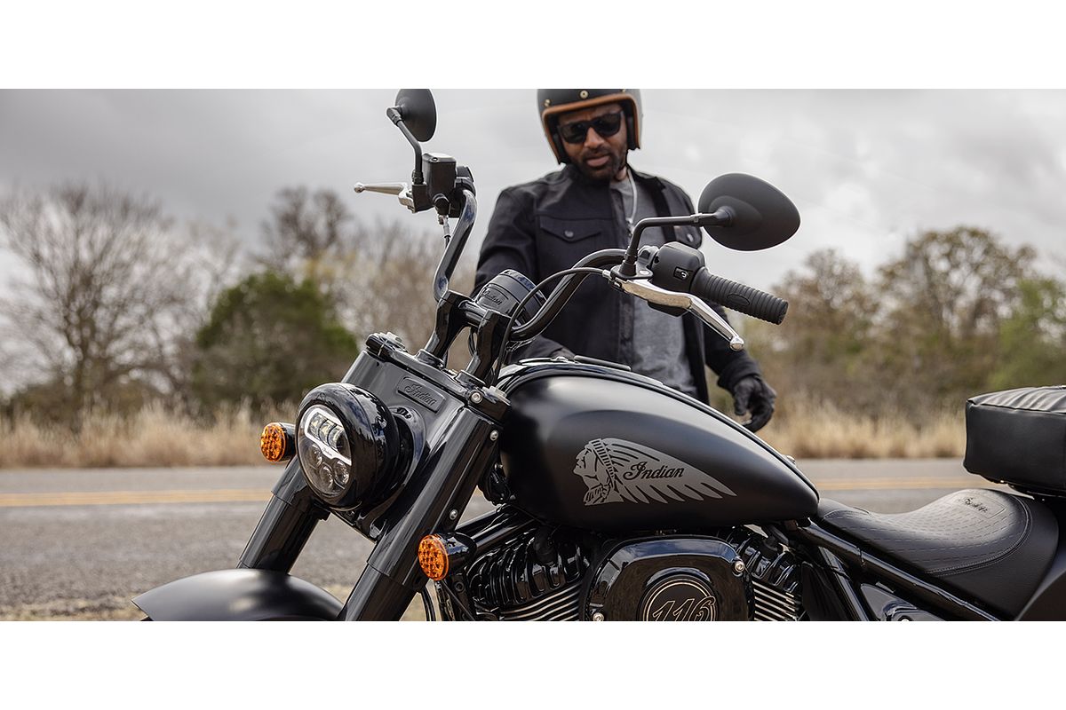 2024 Indian Chief Bobber Dark Horse